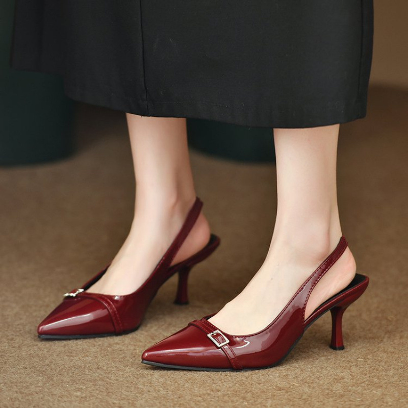 French pointed-toe patent leather flip-flops for women's summer 2024 new fairy style, retro and versatile, thin-heeled backheel shoes Specification drawing