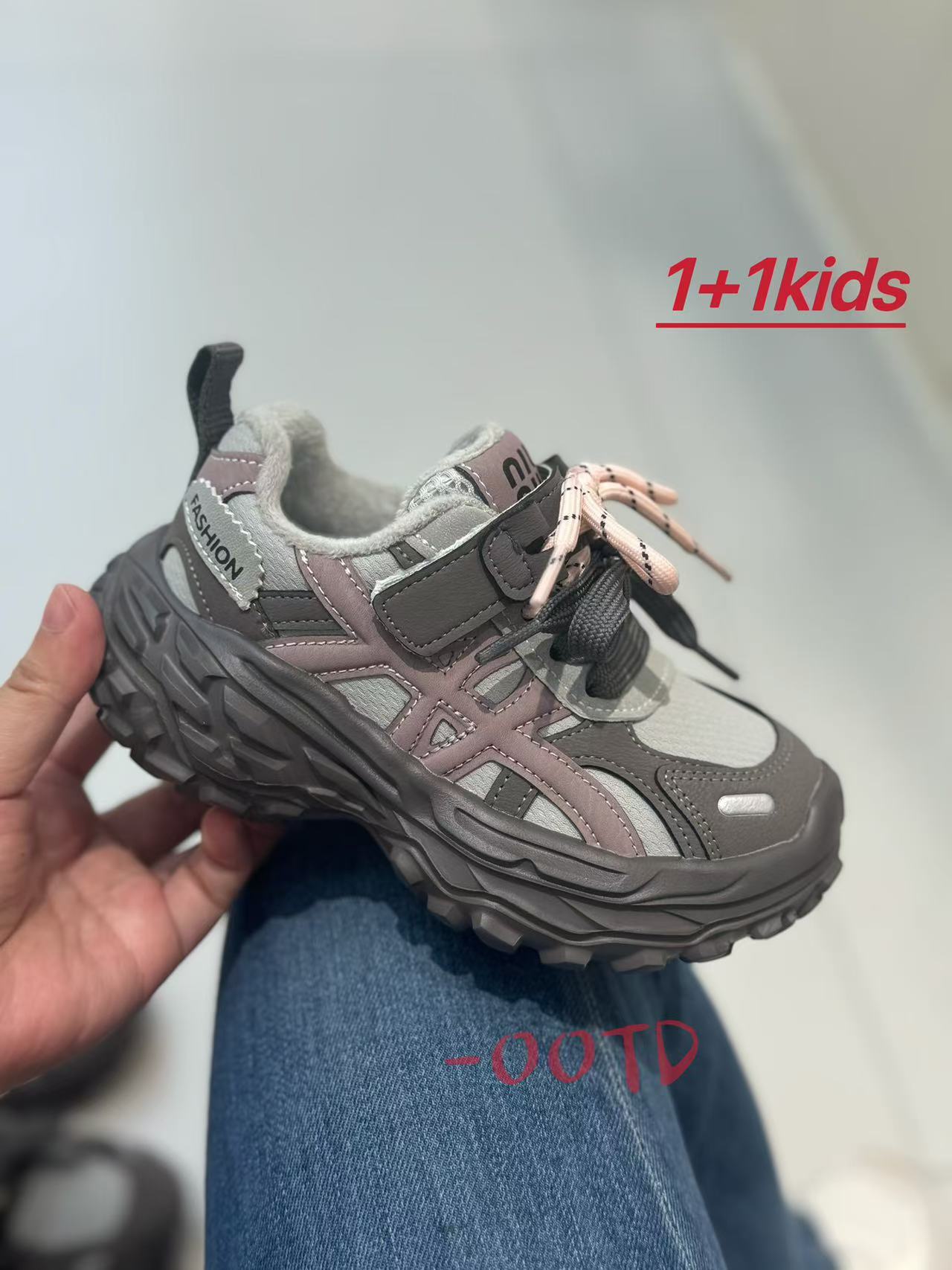 1+1 童鞋儿童运动鞋休闲鞋双色（26-30）批发产品图