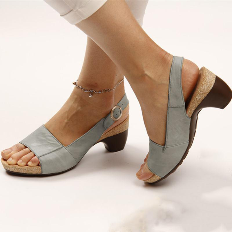 wish's independent in-stock store for cross-border trade offers large-sized women's wedge heel sandals and low-heeled casual women's shoes for spring and summer Application Scenario