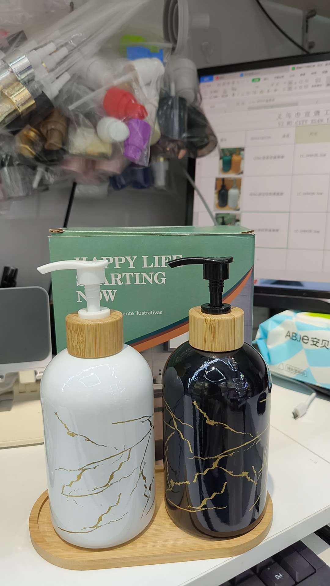 Glassware, glass bottles, daily necessities, hand sanitizer bottles Application Scenario