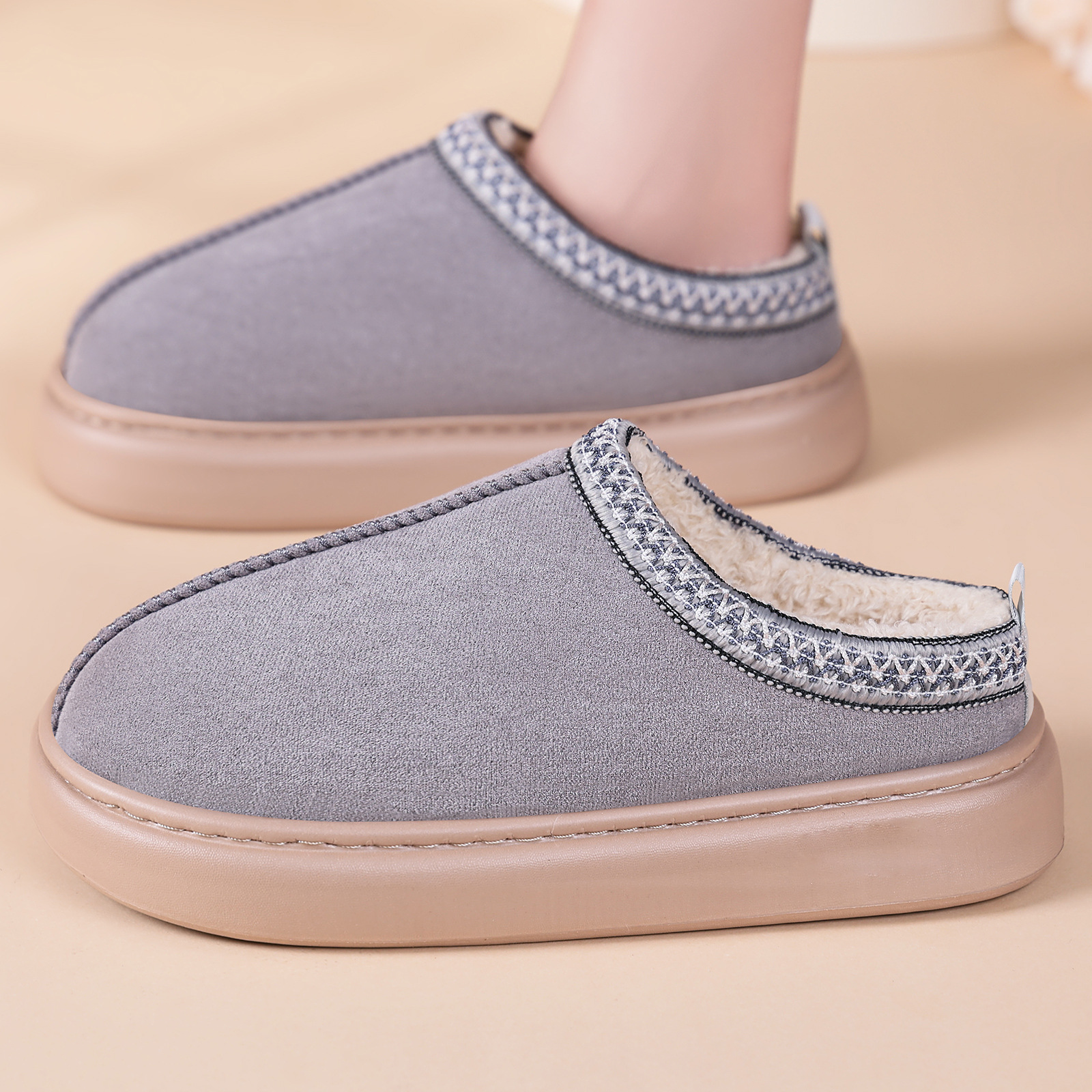 New women's cotton shoes with fleece cotton slippers, cross-border consignment, large-sized thickened ankle boots, cold-proof snow boots, soft-soled warm cotton shoes details Picture