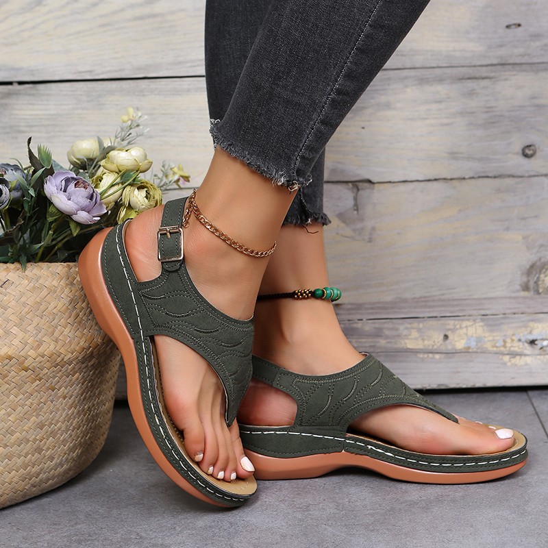 Big Size Foreign Trade 2022 Summer New Herringbone Roman-style open-toe one-line buckle toe-clamping casual Women's Sandals 43 Specification drawing