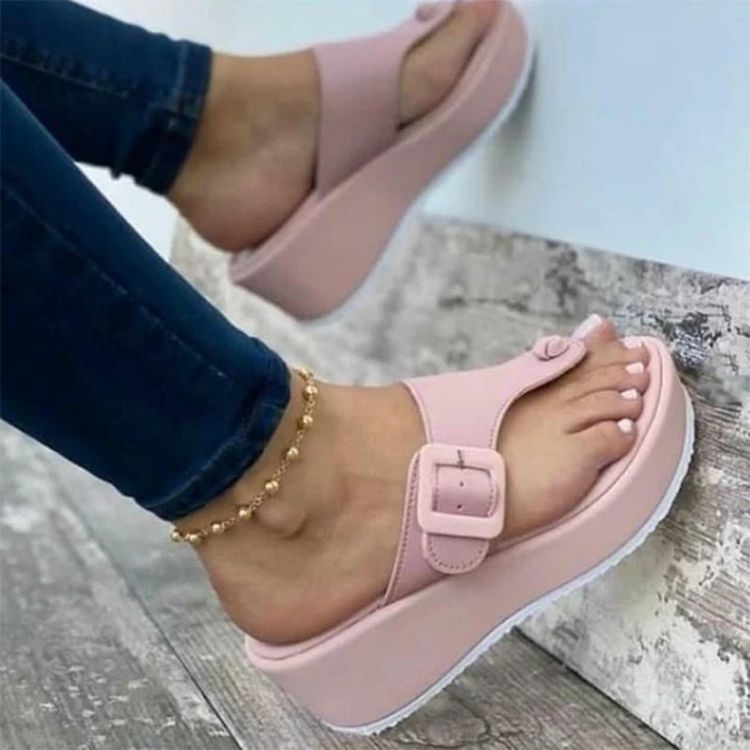 wish Cross-border 2021 Summer New style foreign trade women's flip-flops, European and American beach muffin and thick-soled sandals for women Application Scenario