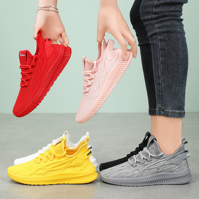 temu is distributing the new cross-border fashion casual single shoes for women in the autumn of 2025. These are trendy mesh breathable sports shoes Application Scenario
