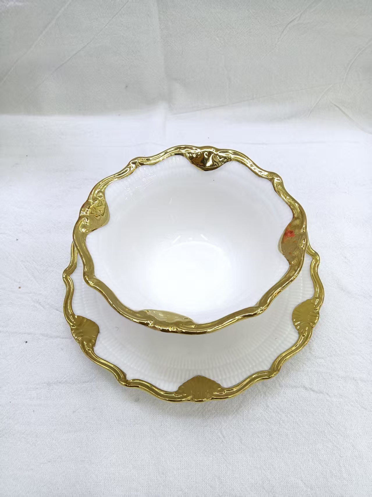 创意陶瓷金边果盘收纳装饰水果盘陶瓷工艺盘子