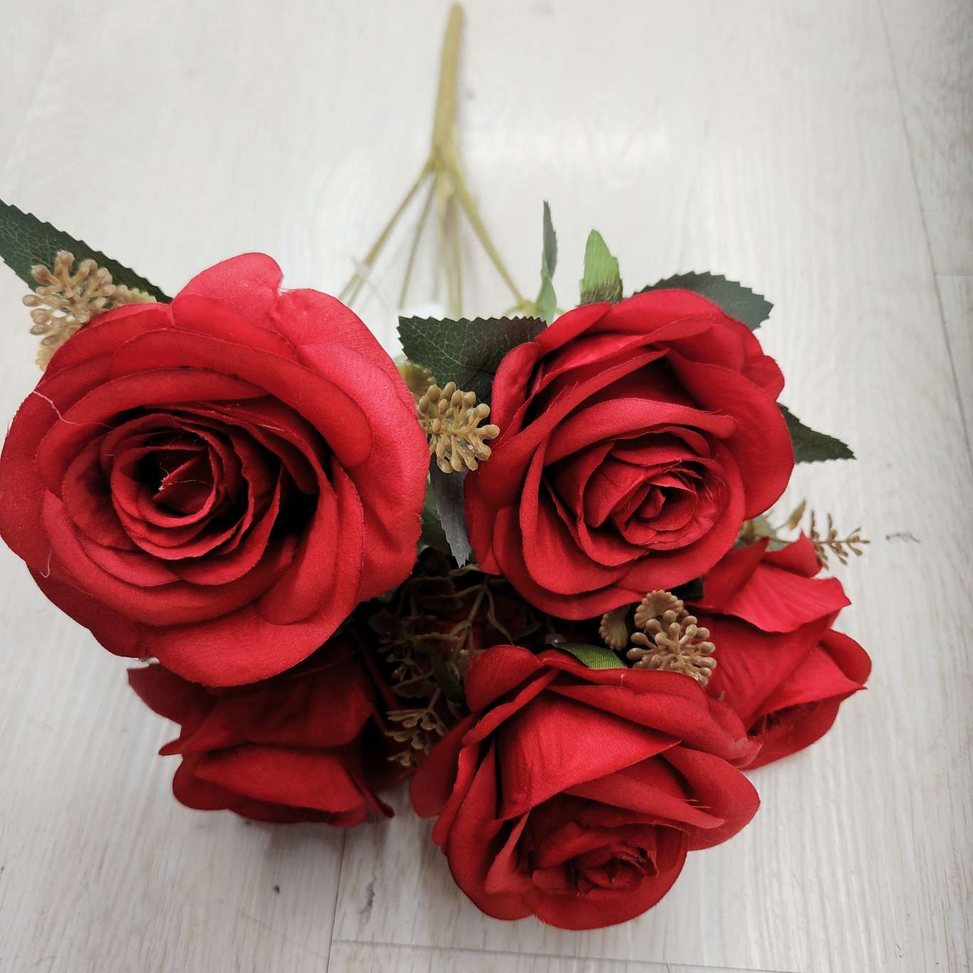 7 Dutch rose office simulation garden rose poles, torches, carnival night guides, electroplated crochet bouquet decorations Specification image