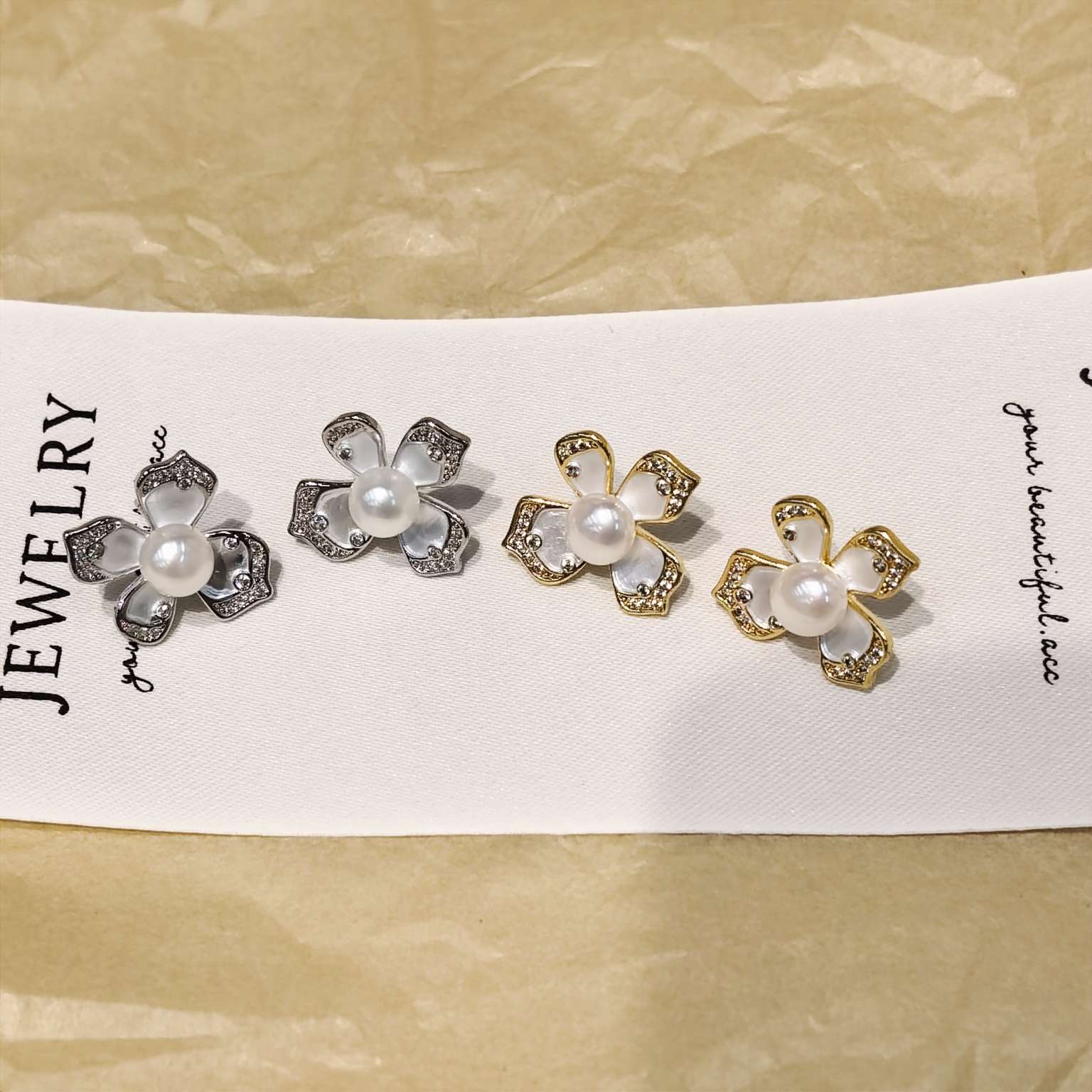 The gentle new four-leaf clover stud earrings by your ear, natural high-quality freshwater pearls 14k, gold-silver color series, elegant jewelry pearl necklace