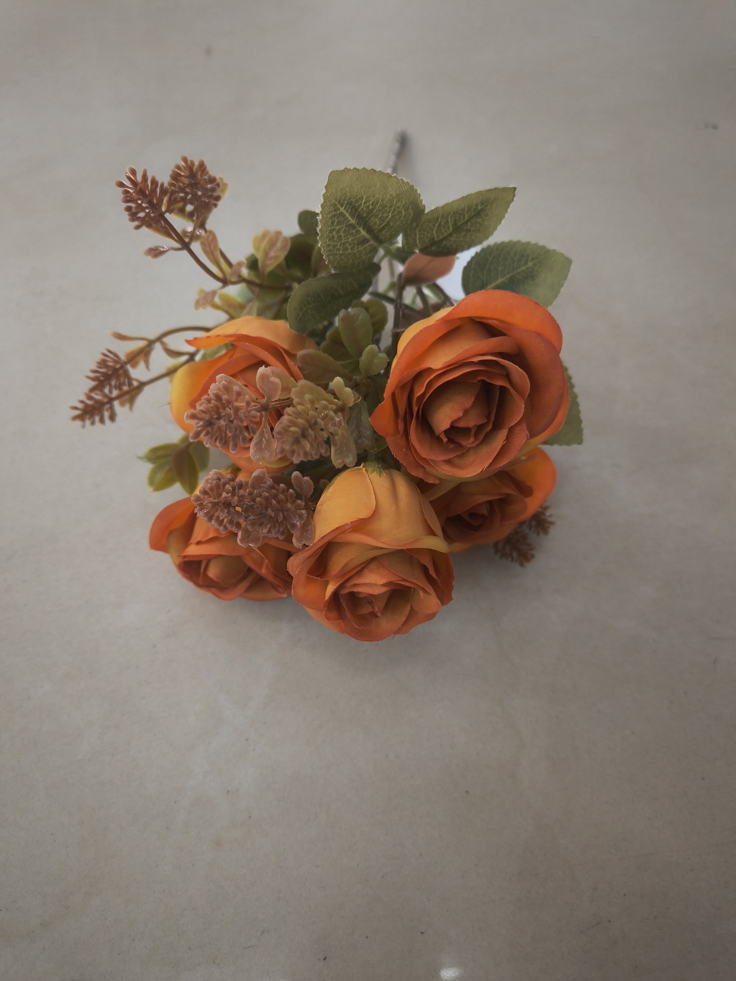 The living room decoration features artificial flowers and artificial flowers. The venue arrangement is a small bunch of 5-head sweet rose wedding artificial flowers, artificial flowers for women in 2025, forest-themed purple flowers and artificial flowers pic 5