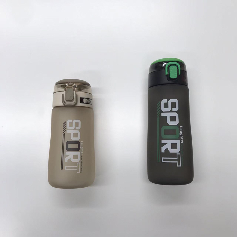 多色磨砂运动水杯 便携提环吸管杯 户外健身学生防漏随手杯详情3