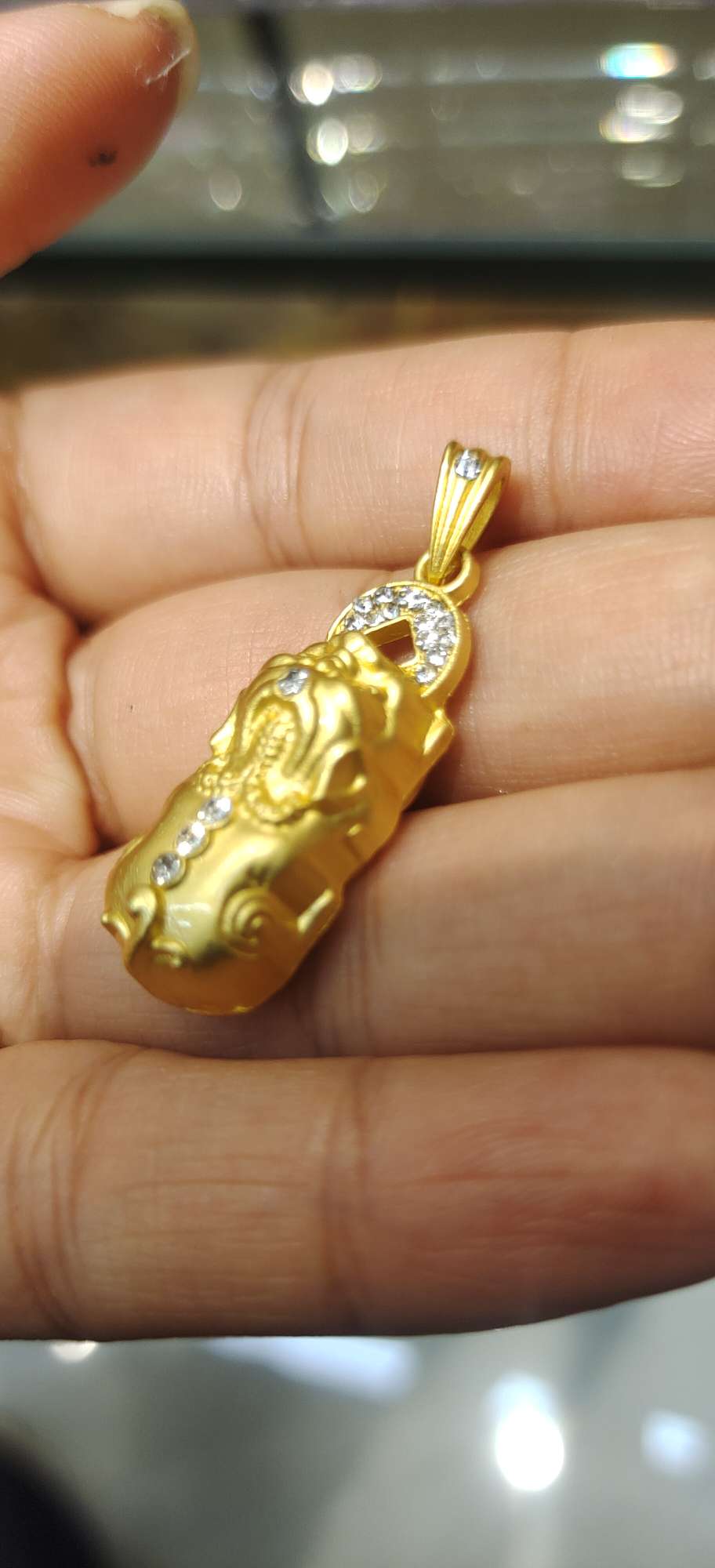 A wide range of fashionable accessories and decorative items are carefully selected. There are a hundred creative combinations of accessories and decorative items to choose from Specification image