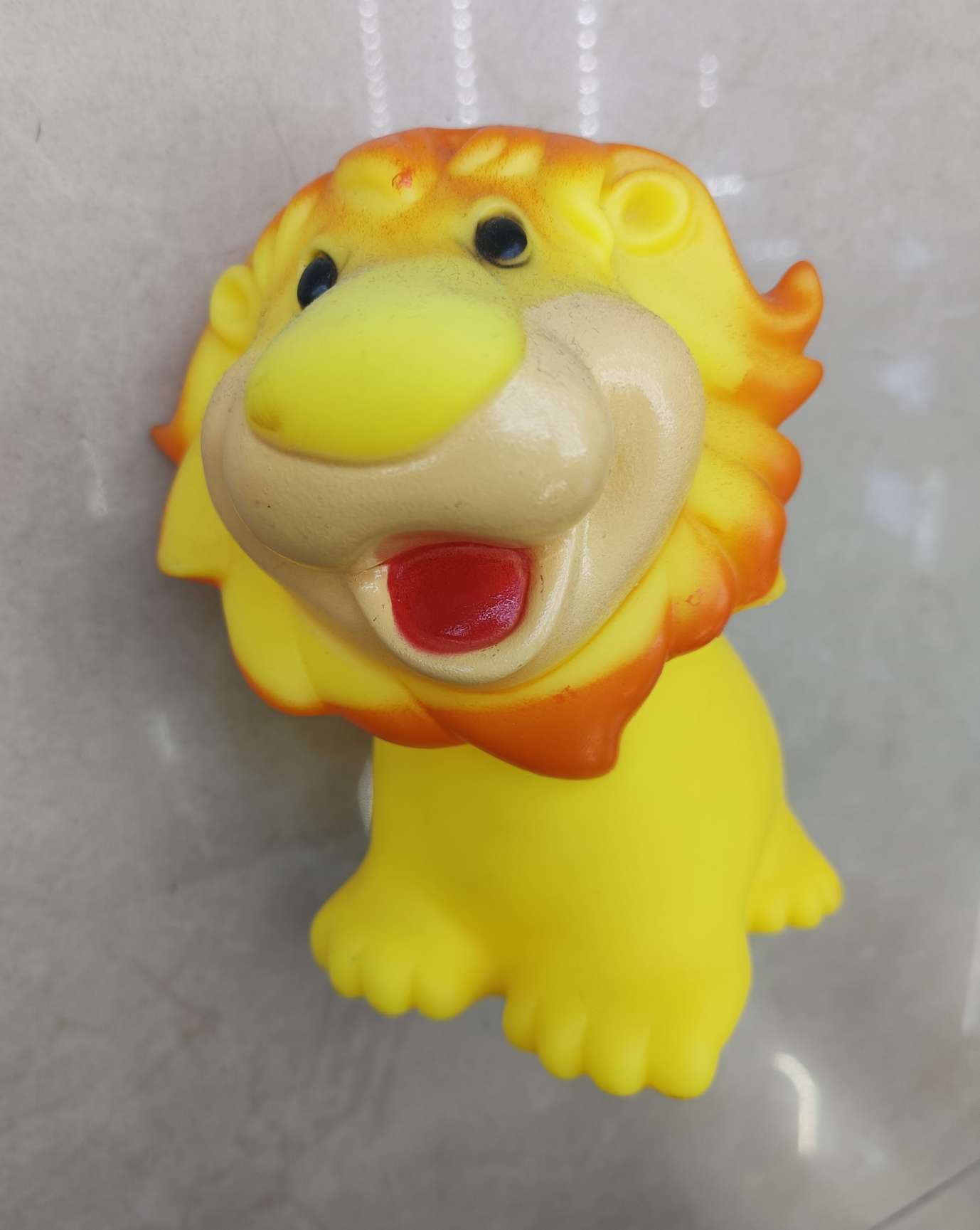 搪胶发声儿童玩具