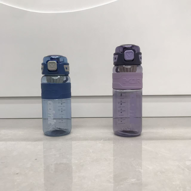 带刻度吸管水杯 双色便携运动水壶 防漏随手杯学生户外健身杯详情2