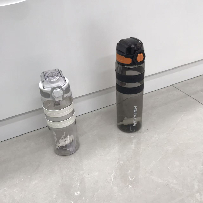 多色运动吸管水杯 便携防漏户外水壶 健身学生大容量随手杯详情5