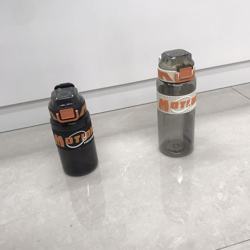 多色运动吸管水杯 便携防漏大容量水壶 户外健身学生随手杯详情5