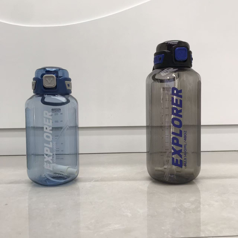 大容量运动水壶 便携吸管水杯 户外健身防漏大号太空杯详情3