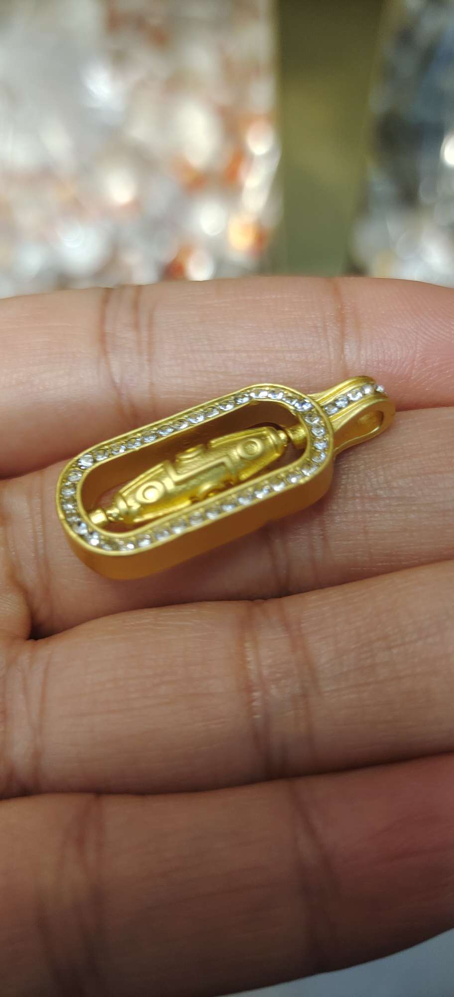 A wide range of fashionable accessories and personalized decorative items are carefully selected. Choose from a variety of trendy accessories and accessories. We recommend high-quality recommendations for trendy accessories and accessories details Picture