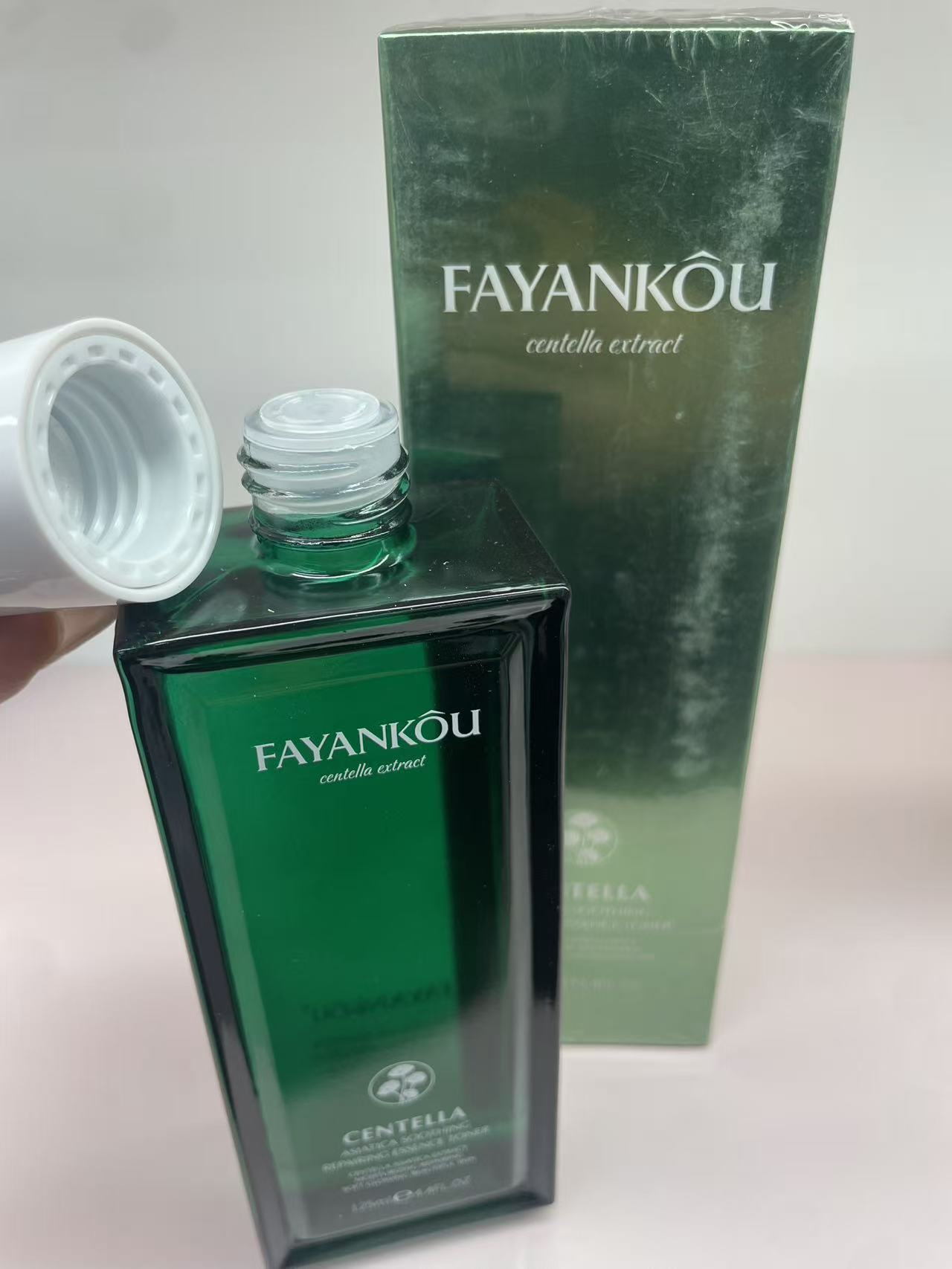 FAYANKOU积雪草舒缓修护精华水（外文版）125ml详情3