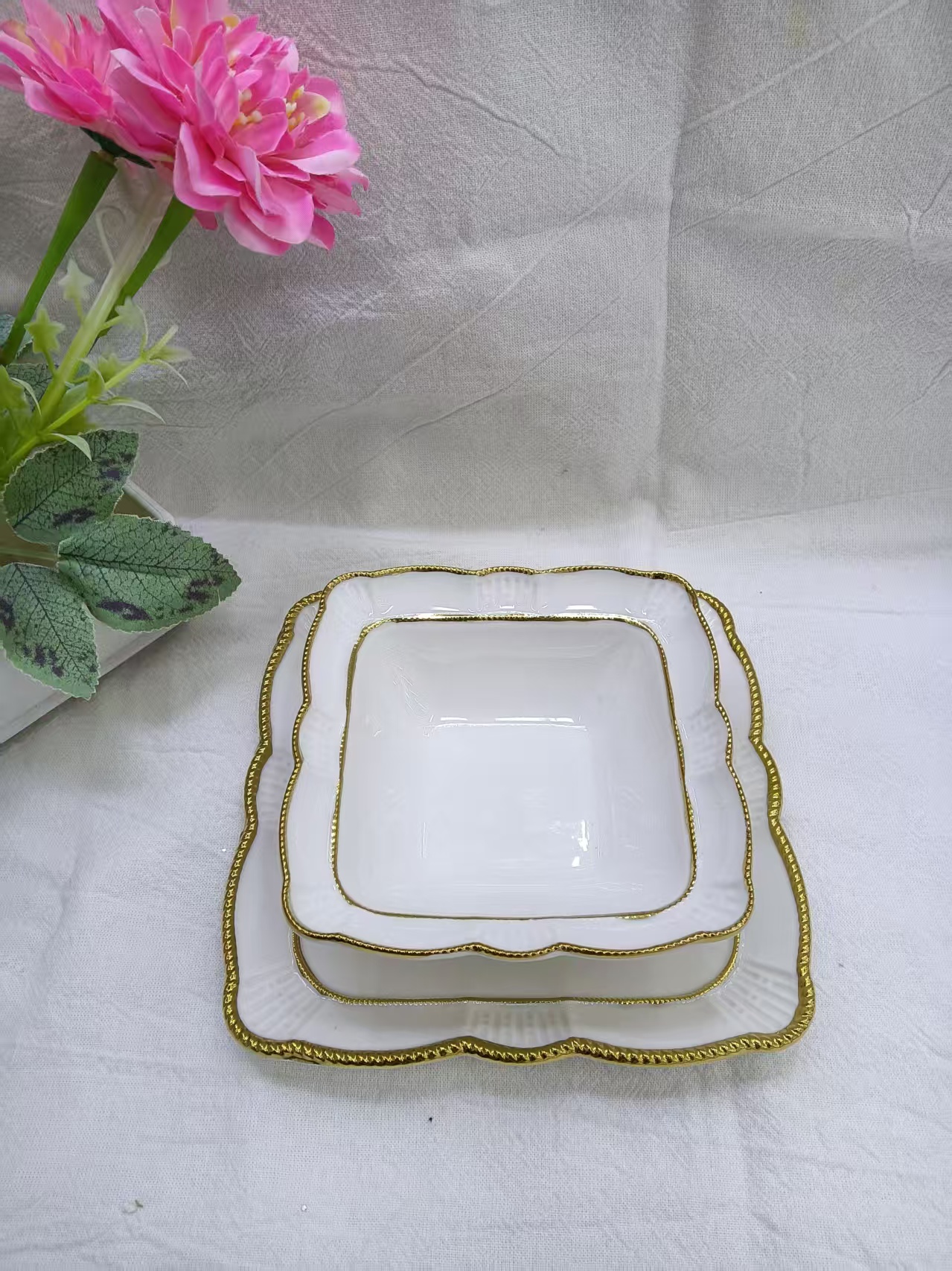 陶瓷装饰碗盘多功能创意家用餐桌摆件陶瓷果盘装饰品