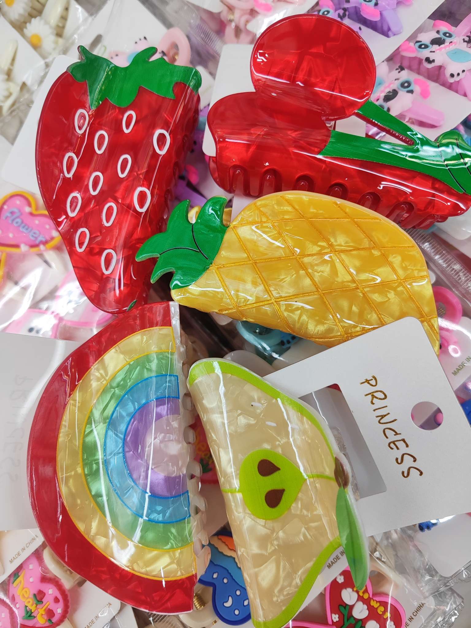 水果爪夹 ，女生的最爱！全球爱美的女人都戴起来吧