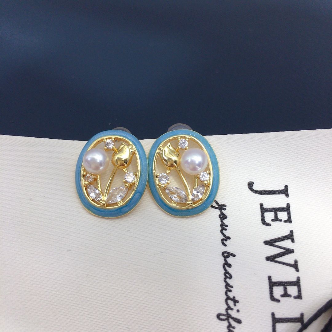 Retro hollowed-out rose geometric blue glazed natural freshwater pearl stud earrings, elegant, exquisite and high-end earrings necklace, pearl necklace jewelry Item Picture