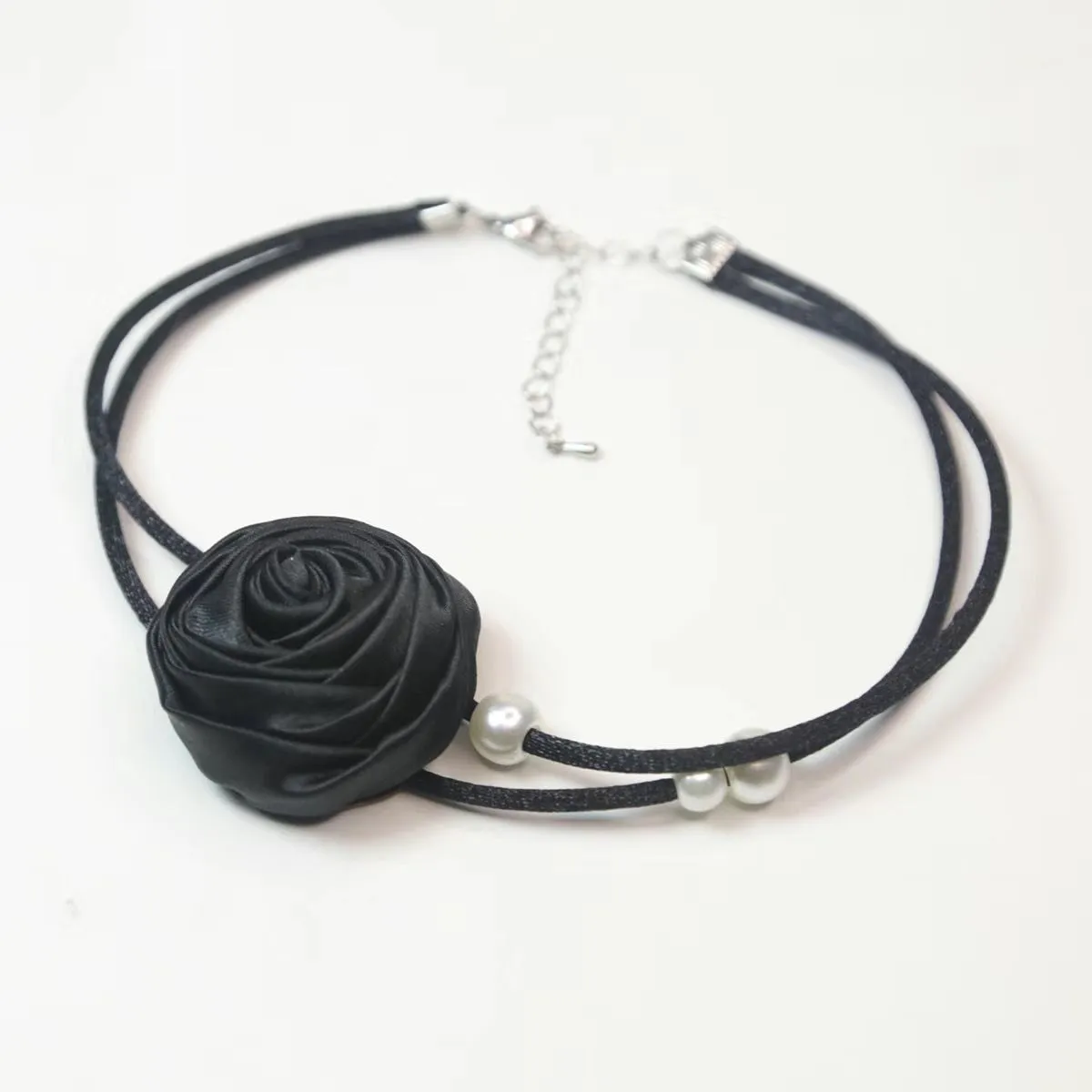 High-end necklace, flower collarbone neck chain, choker neck accessory, charming collar, new Internet celebrity collar, high-end necklace, flower collarbone neck chain, choker neck accessory, charming collar, new Internet celebrity detail image 4