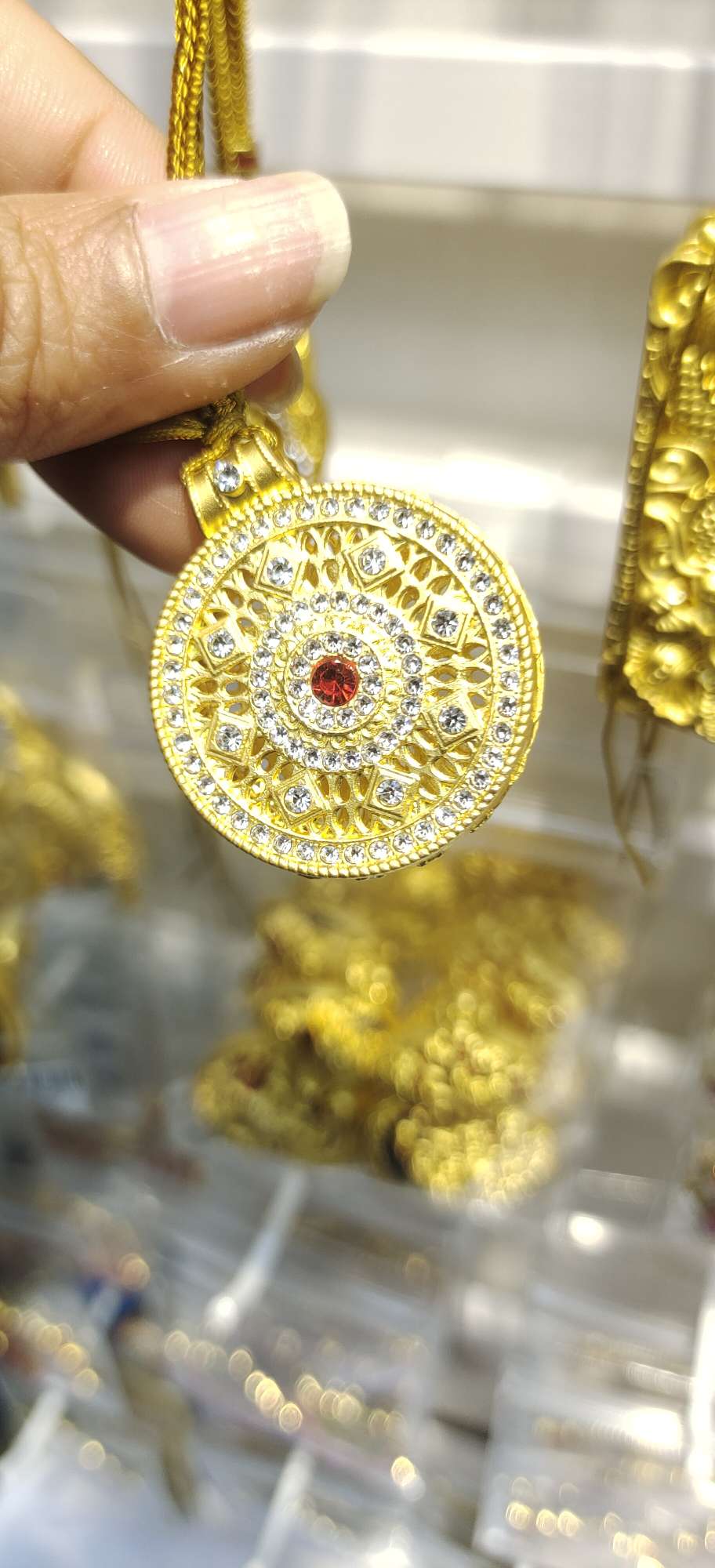 A wide range of fashionable accessories and personalized decorative items are carefully selected. There are various combinations of rich and colorful accessories and accessories Application Scenario