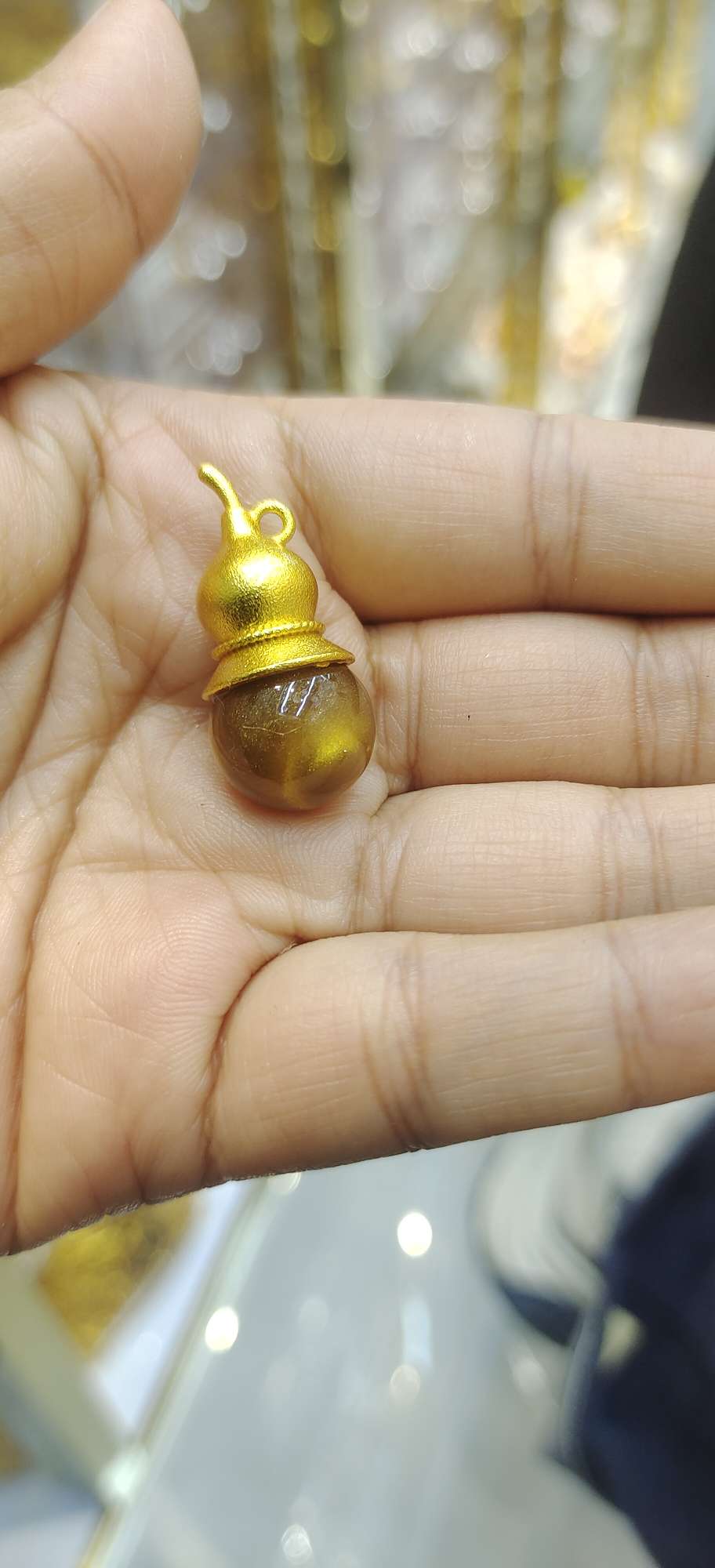 A wide range of fashionable accessory items for mixing and matching, versatile decorative accessories, and creative jewelry accessories to choose from Application Scenario