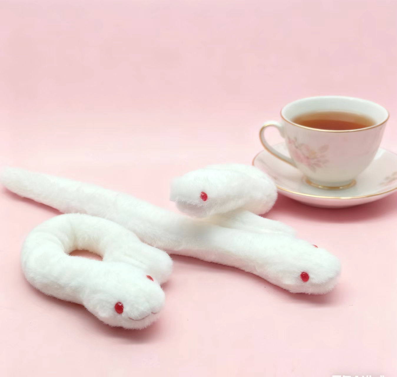 Plush fabric plush toys, zodiac snake plush toys, children's dolls, fun and cute gifts