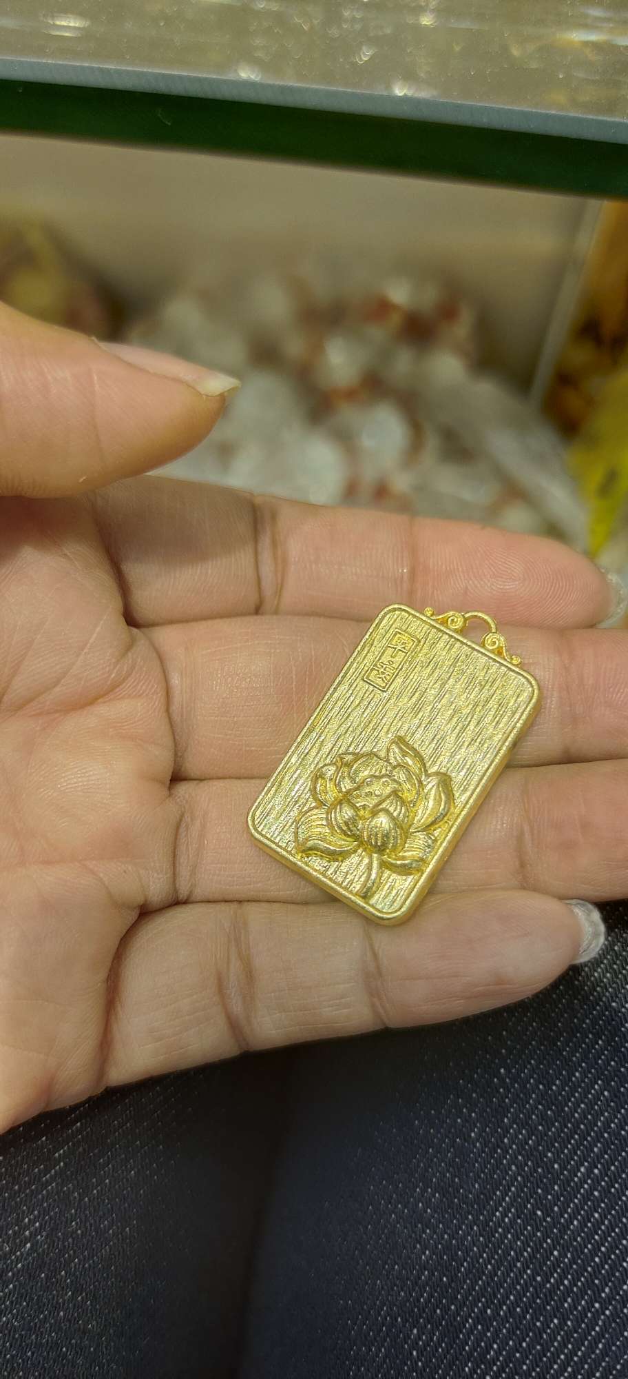 A wide range of fashionable accessories and accessories are carefully selected for personalized matching. There are various choices of decorative accessories and accessories Application Scenario
