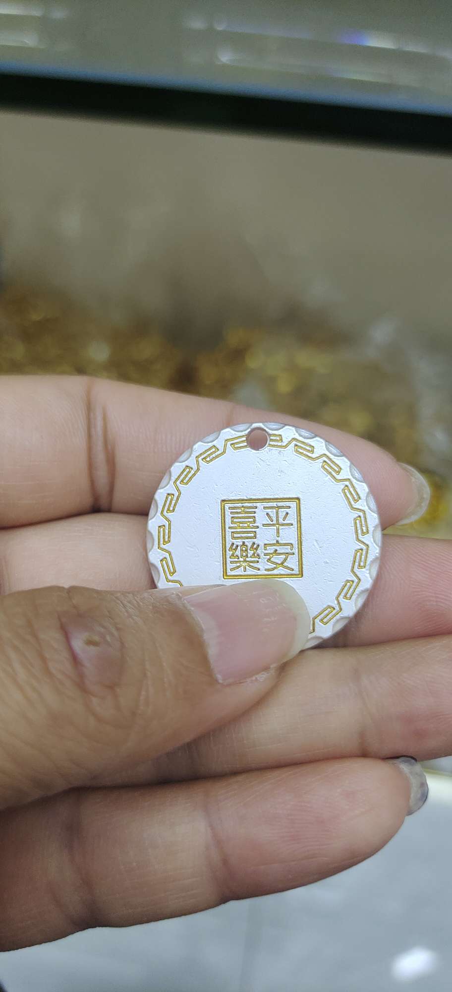 A wide range of fashionable accessories and personalized decorative items are carefully selected. The combinations of accessories and accessories are rich and colorful. Baifu Yuan Brand Application Scenario