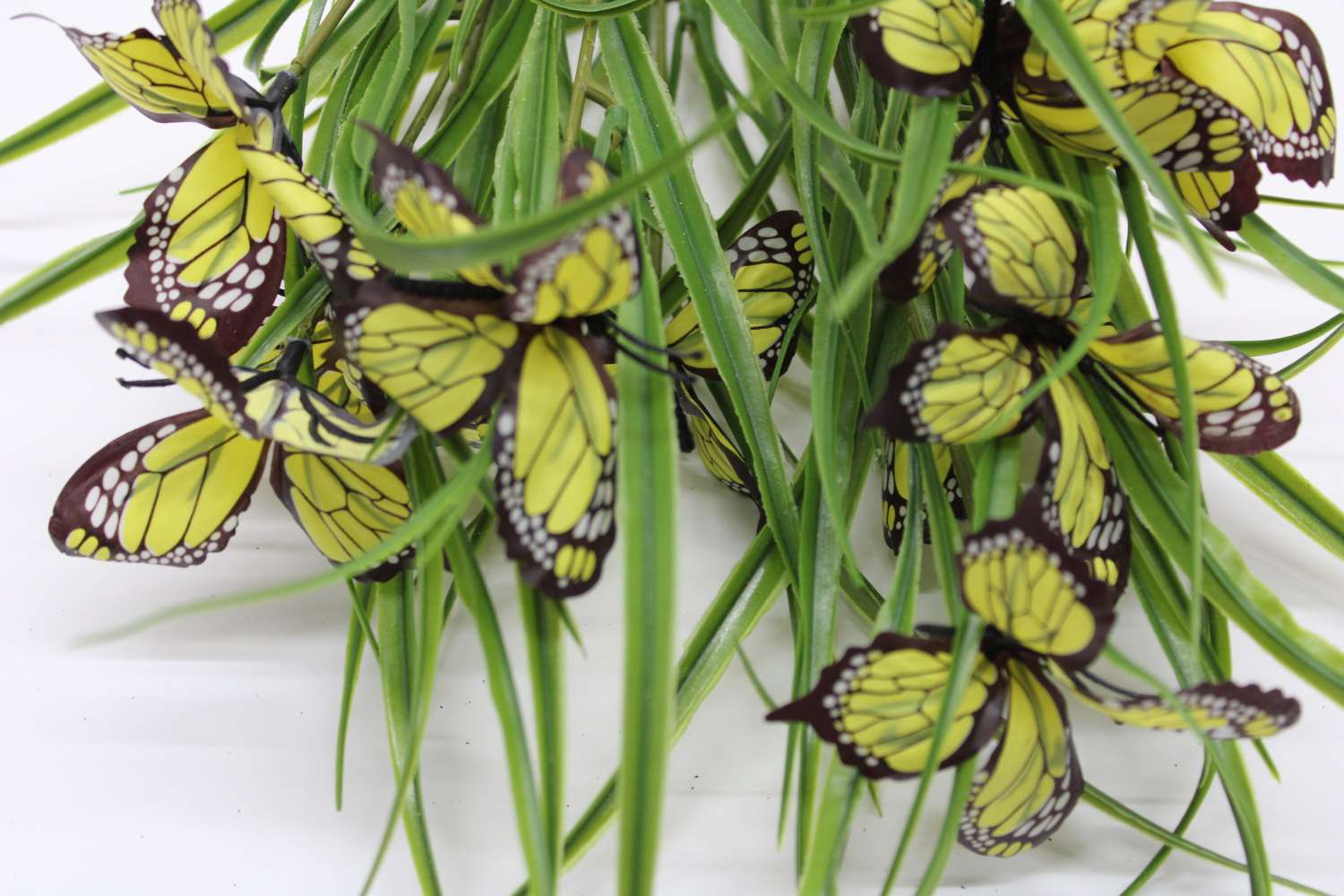 A variety of creative simulation handicrafts, handcrafted ornaments, gifts, decorative artworks and a large number of butterfly bouquets to choose from detail image 9