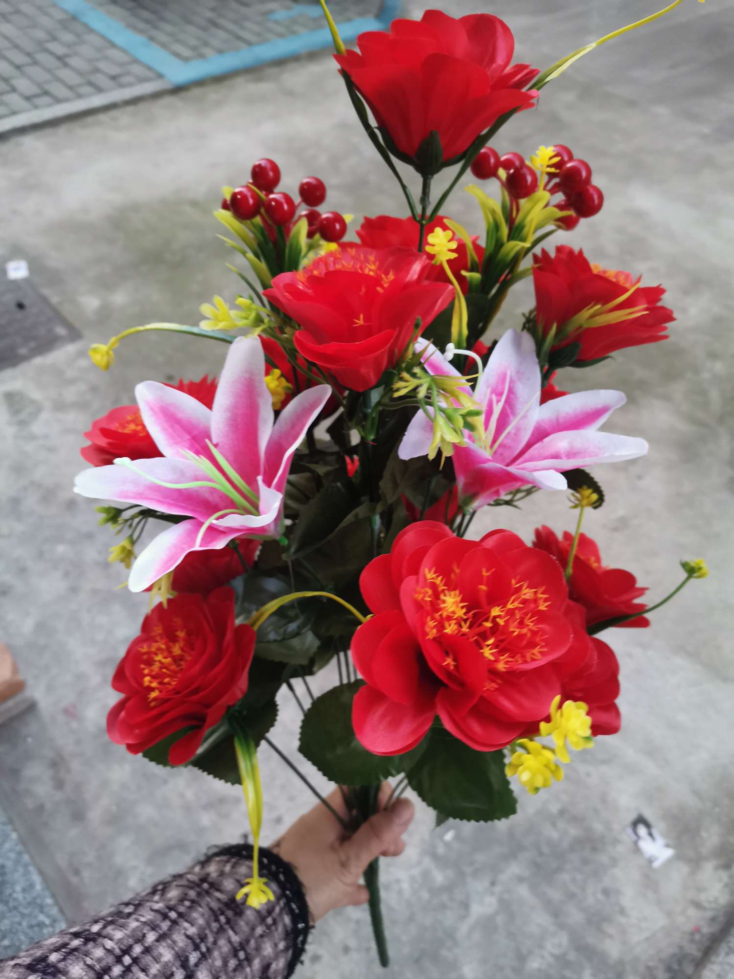Brilliant flower Art, artificial silicone flowers, Spring Garden artificial flowers, plastic flowers for tomb-sweeping in Hebei Application Scenario