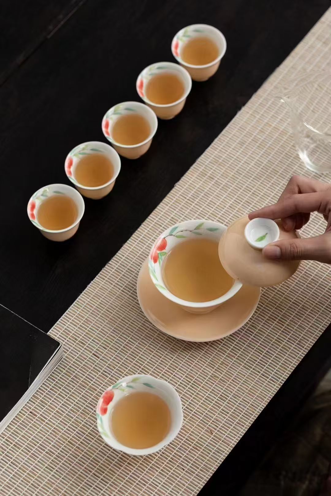 白瓷手绘寿桃姜黄系列8头套组配礼盒商务礼品茶具套装