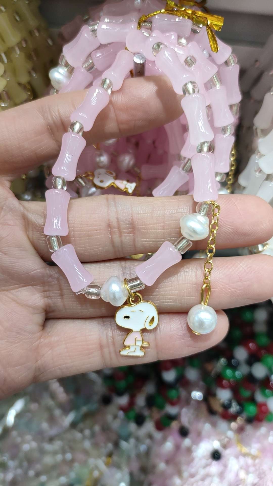 He Xiang Zhu bracelet, a collection of eighteen decorative items, a colorful bracelet, a casual, personalized, trendy and tasteful combination
