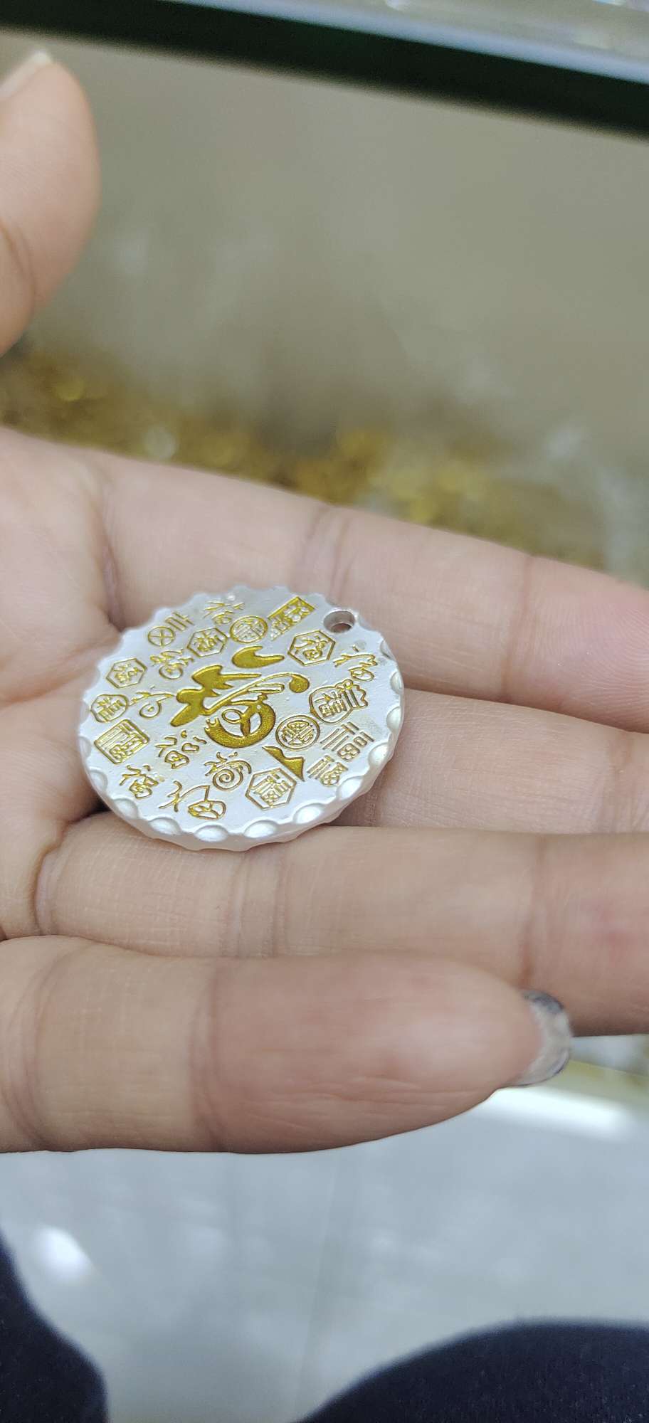 A wide range of fashionable accessories and personalized decorative items are carefully selected. The combinations of accessories and accessories are rich and colorful. Baifu Yuan Brand Item Picture