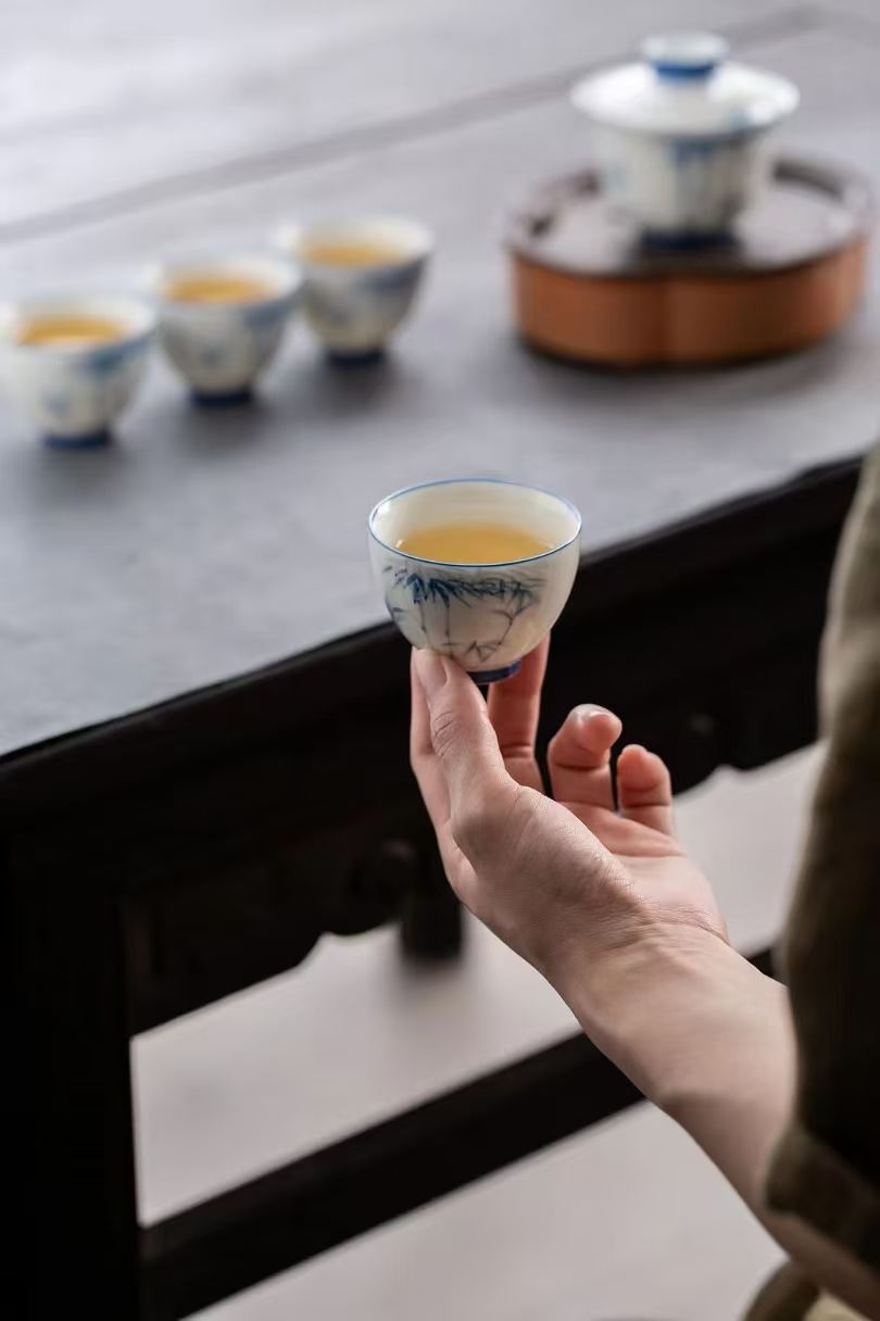 中国茶具白瓷手绘蓝竹系列8头套组配礼盒商务礼品详情2