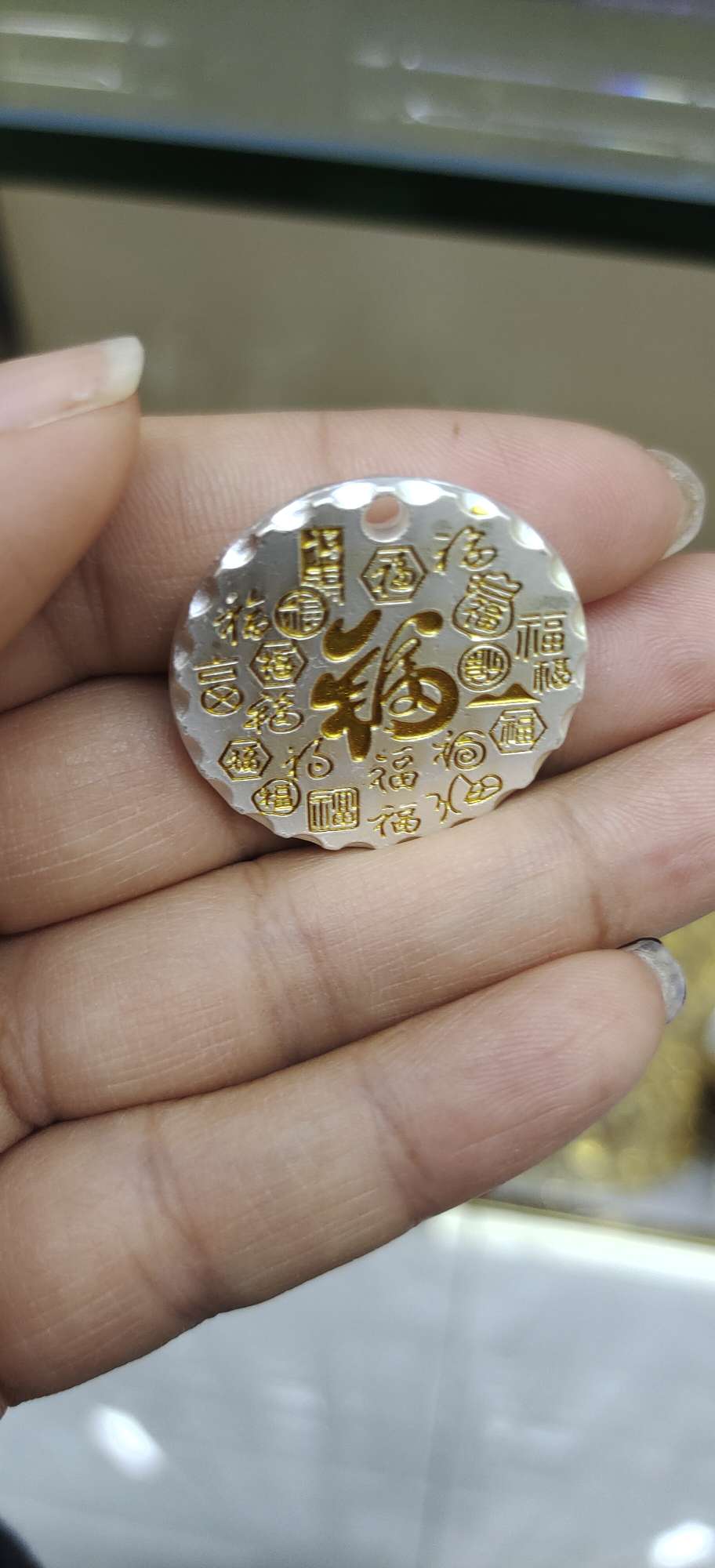 A wide range of fashionable accessories and personalized decorative items are carefully selected. The combinations of accessories and accessories are rich and colorful. Baifu Yuan Brand Specification image