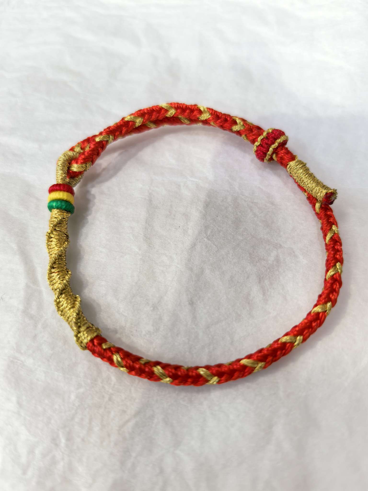 Hand-woven red rope bracelets, anklets, adjustable beads, and decorative accessories Item Picture