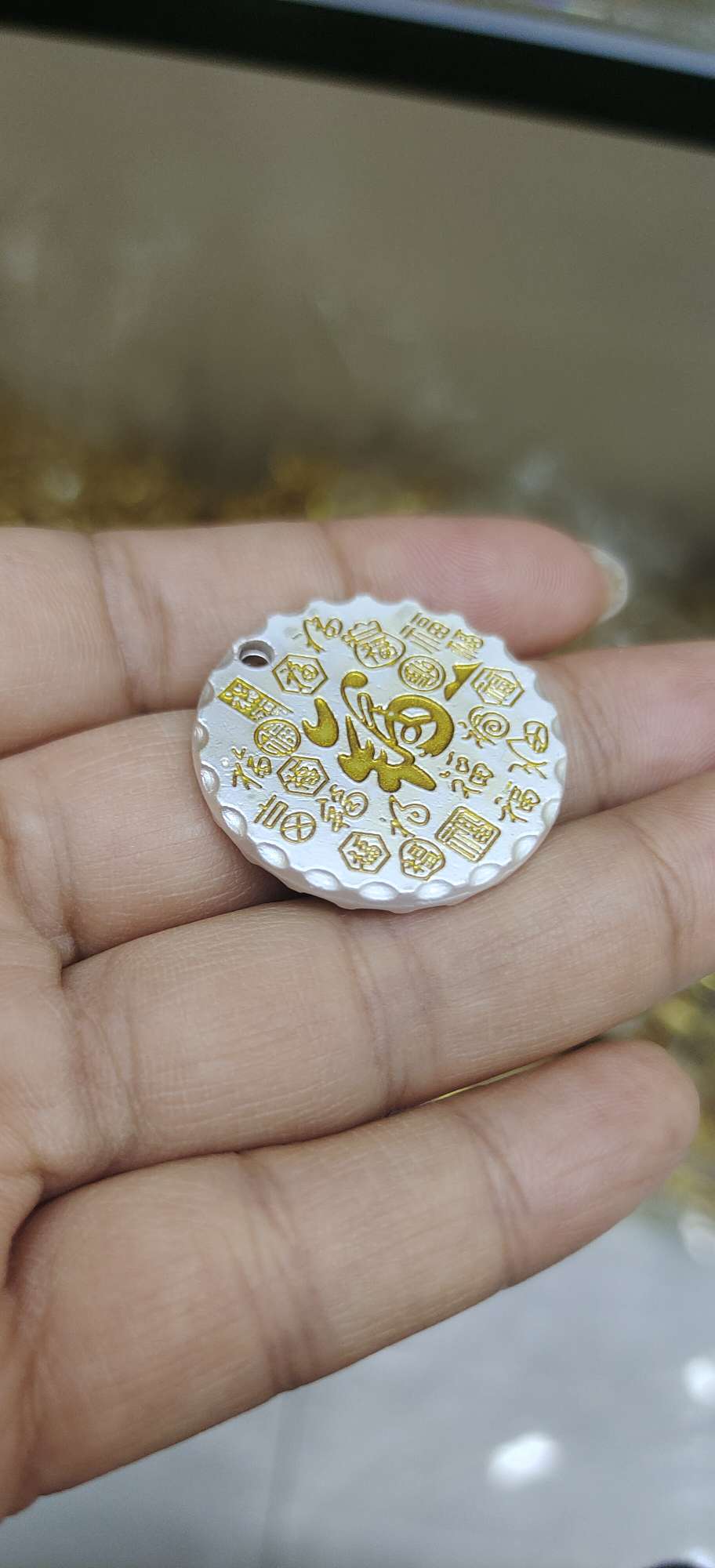A wide range of fashionable accessories and personalized decorative items are carefully selected. The combinations of accessories and accessories are rich and colorful. Baifu Yuan Brand details Picture