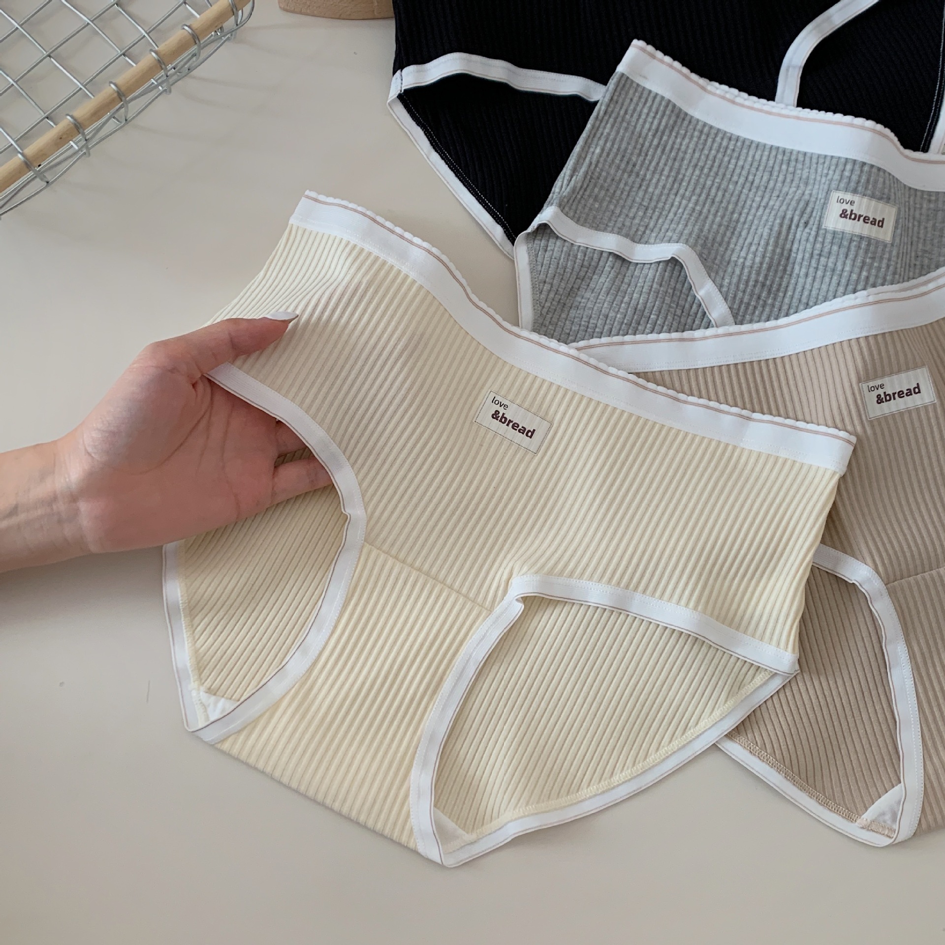 American-style underwear for women, pure cotton sporty, antibacterial crotch, all-cotton extended, mid-waist, comfortable and hip-hugging underwear for girls