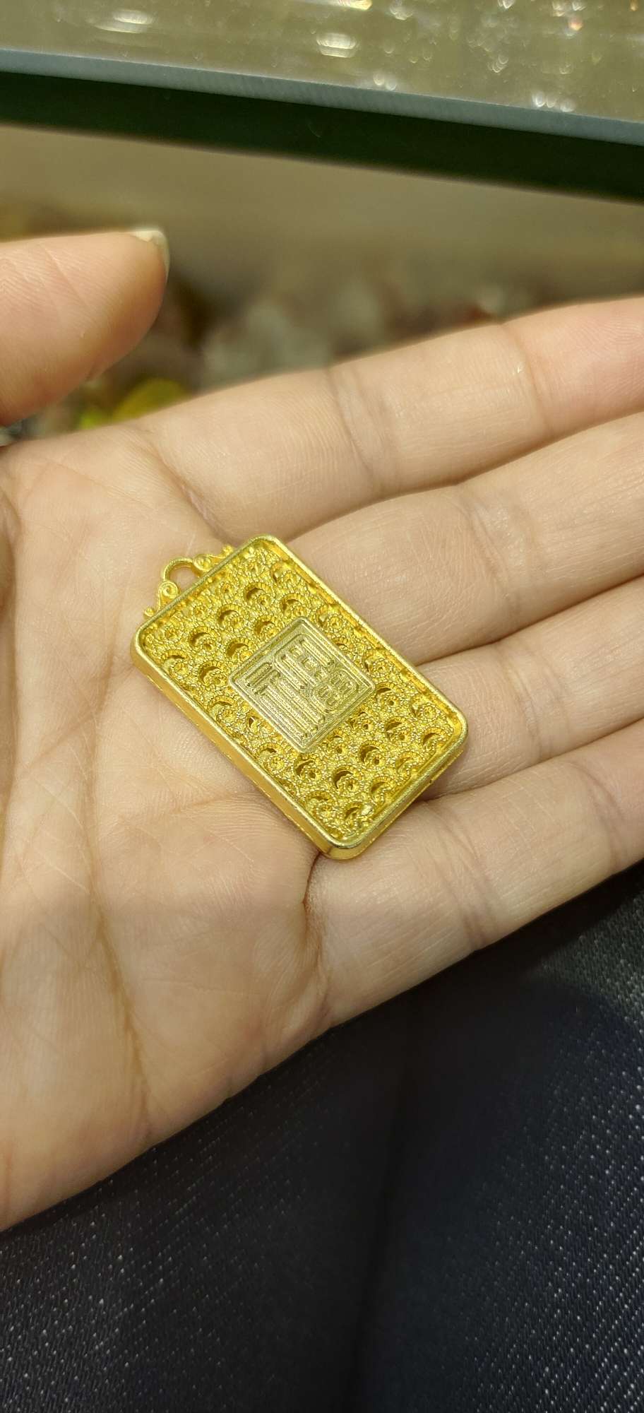 A wide range of fashionable accessories and accessories are carefully selected for personalized matching. There are various choices of decorative accessories and accessories Item Picture