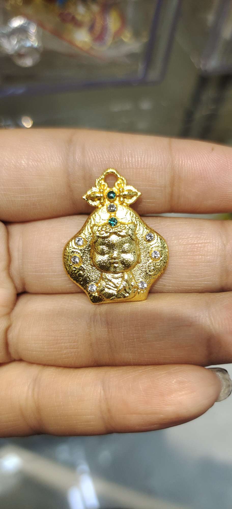 A wide range of fashionable accessories and accessories are carefully selected. They are versatile decorative accessories and creative combinations. There are various choices for accessories and accessories