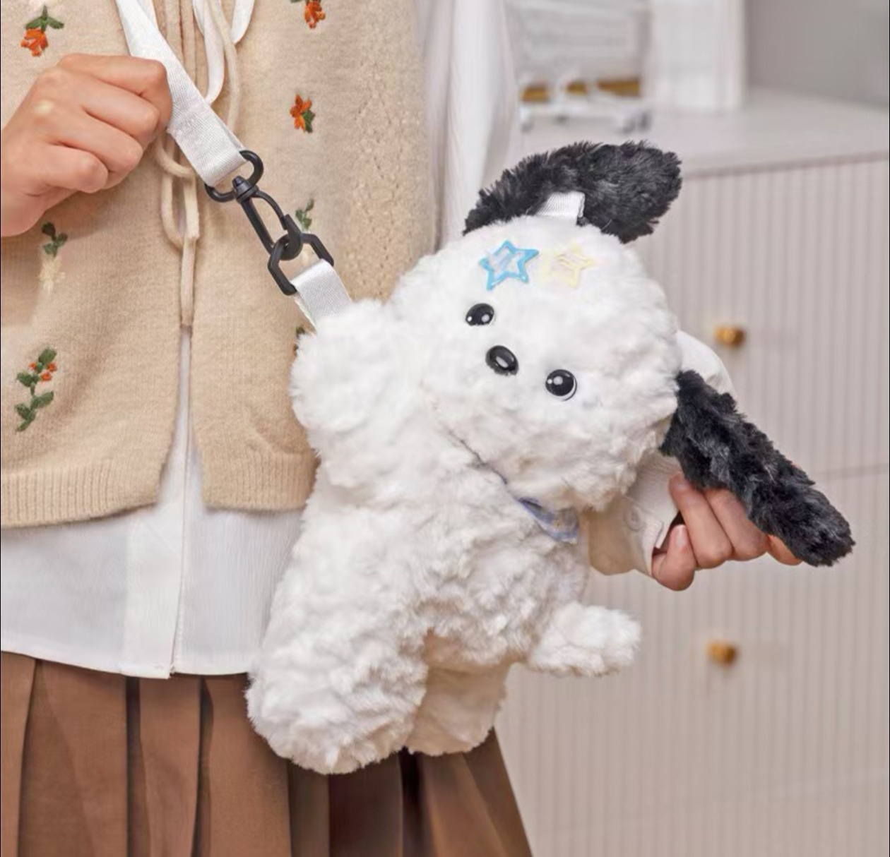 High-quality plush toys, soft and cute cartoon animals detail image 3