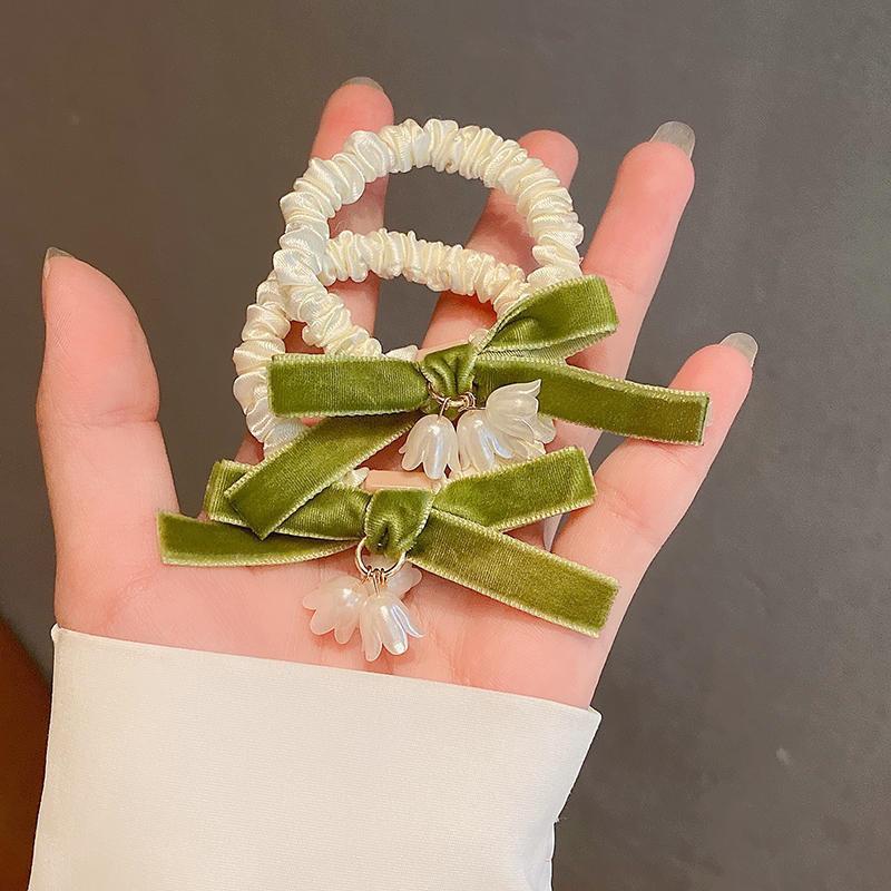 Lily of the valley hair band, forest-themed, super ethereal, fresh and cute. Flower hair tie, elegant and versatile for tying hair. Elastic leather band hair tie detail image 4