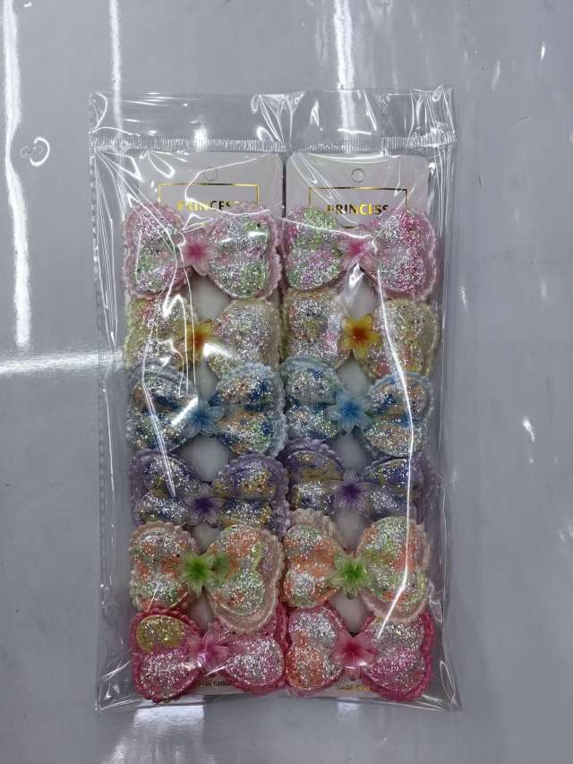The dotted diamond silk flower is beautiful and fashionable details Picture