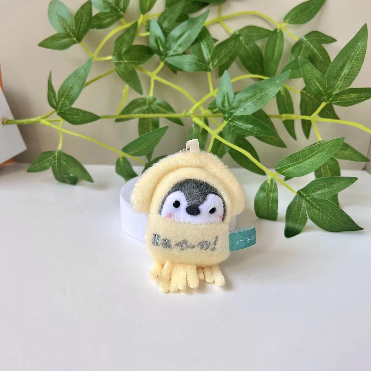 Japanese-style positive energy penguin plush toy pendant, the same style penguin pendant toy keychain as on Instagram and Xiaohongshu pic 6