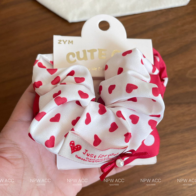 Wholesale of new hair accessories for girls and students: Red series, large cloth label, cherry hair tie, headband, ponytail tie, leather band, two-piece set, and red series hair tie detail image 5