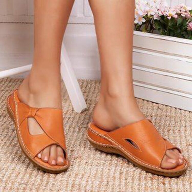 Wholesale of large-sized cool slippers for women in Spring/Summer 2023, Amazon cross-border flat-bottomed outdoor slippers for women full figure