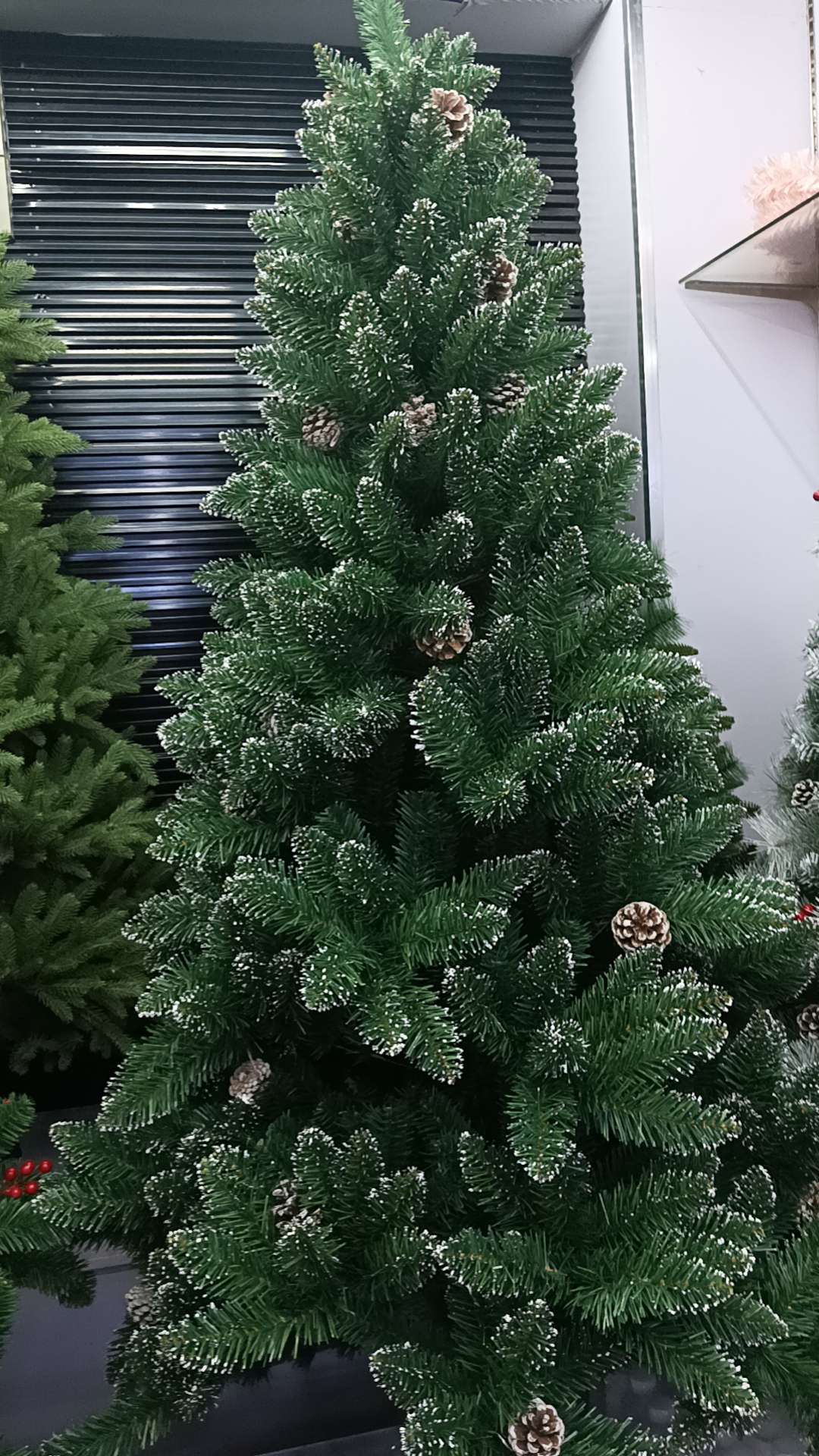 Office Christmas tree decoration supplies, festival culture, festival atmosphere arrangement, Christmas tree, small 16-meter Christmas tree details Picture