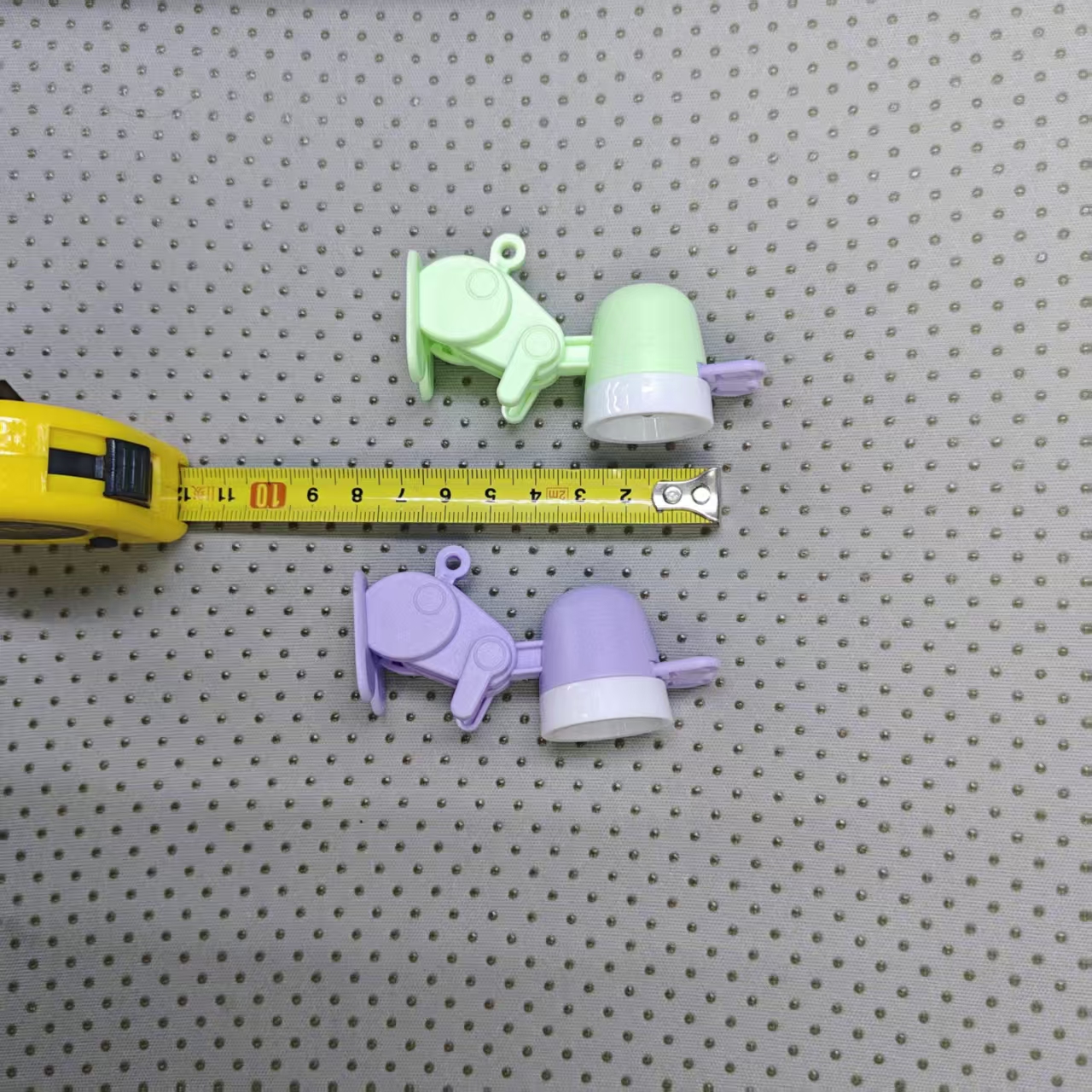 Cute rabbit-shaped night lights available in five colors, both adorable and practical, lighting up a warm night. Factory wholesale Application Scenario
